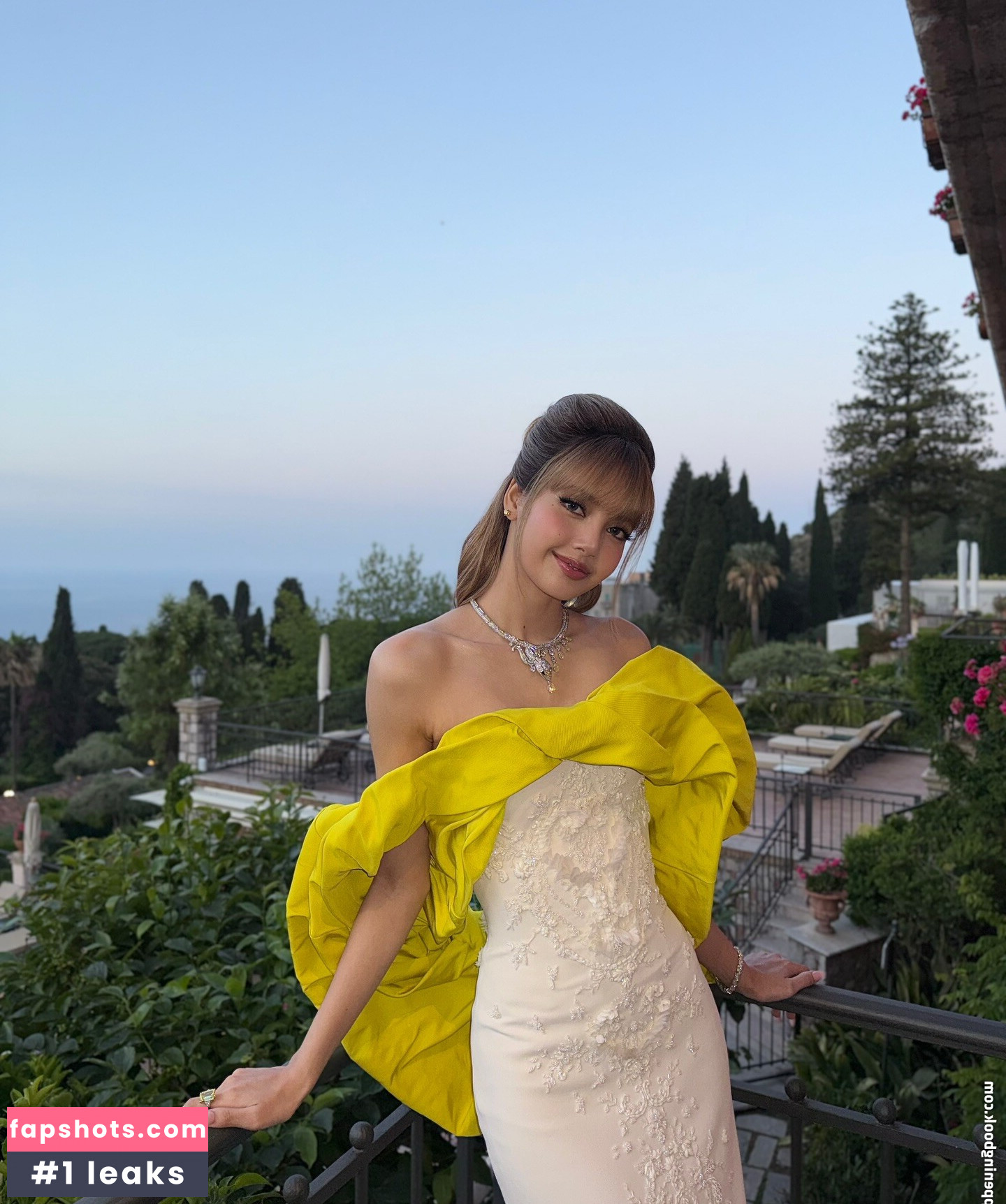 Lisa Blackpink gallery photo #142