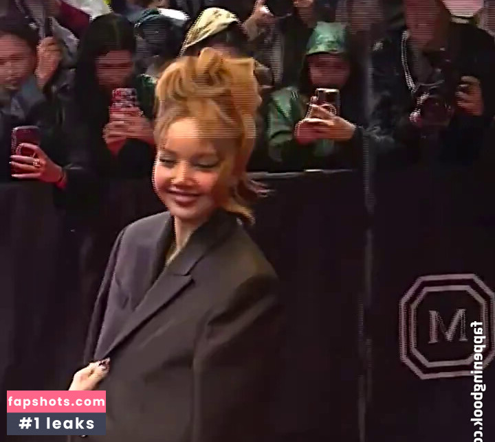 Lisa Blackpink gallery photo #145