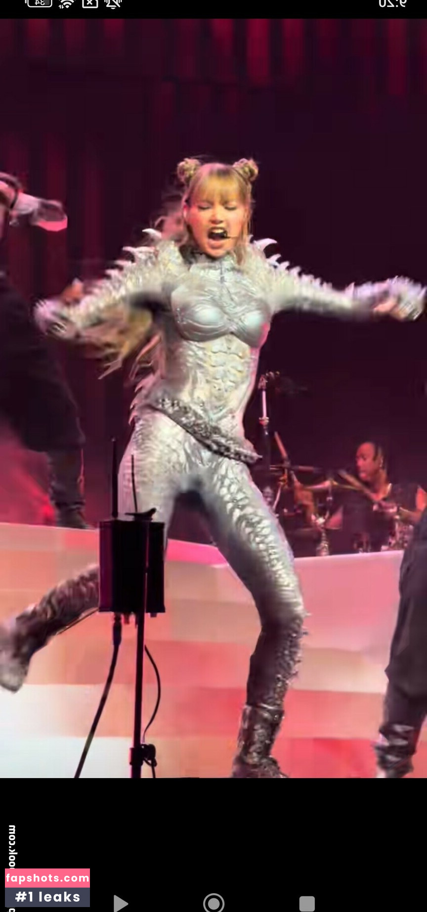 Lisa Blackpink gallery photo #203