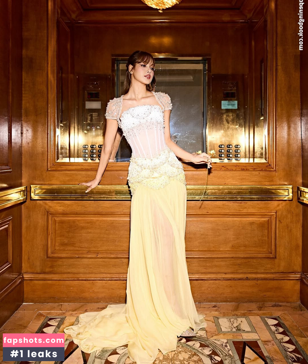 Lisa Blackpink gallery photo #219