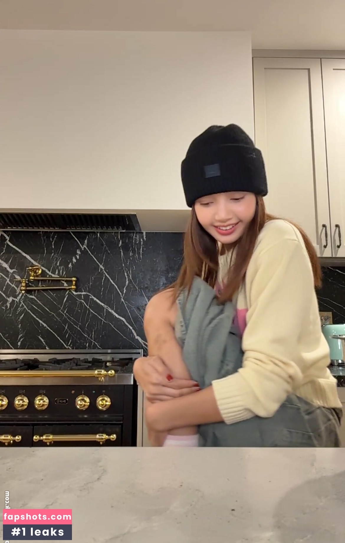 Lisa Blackpink gallery photo #230