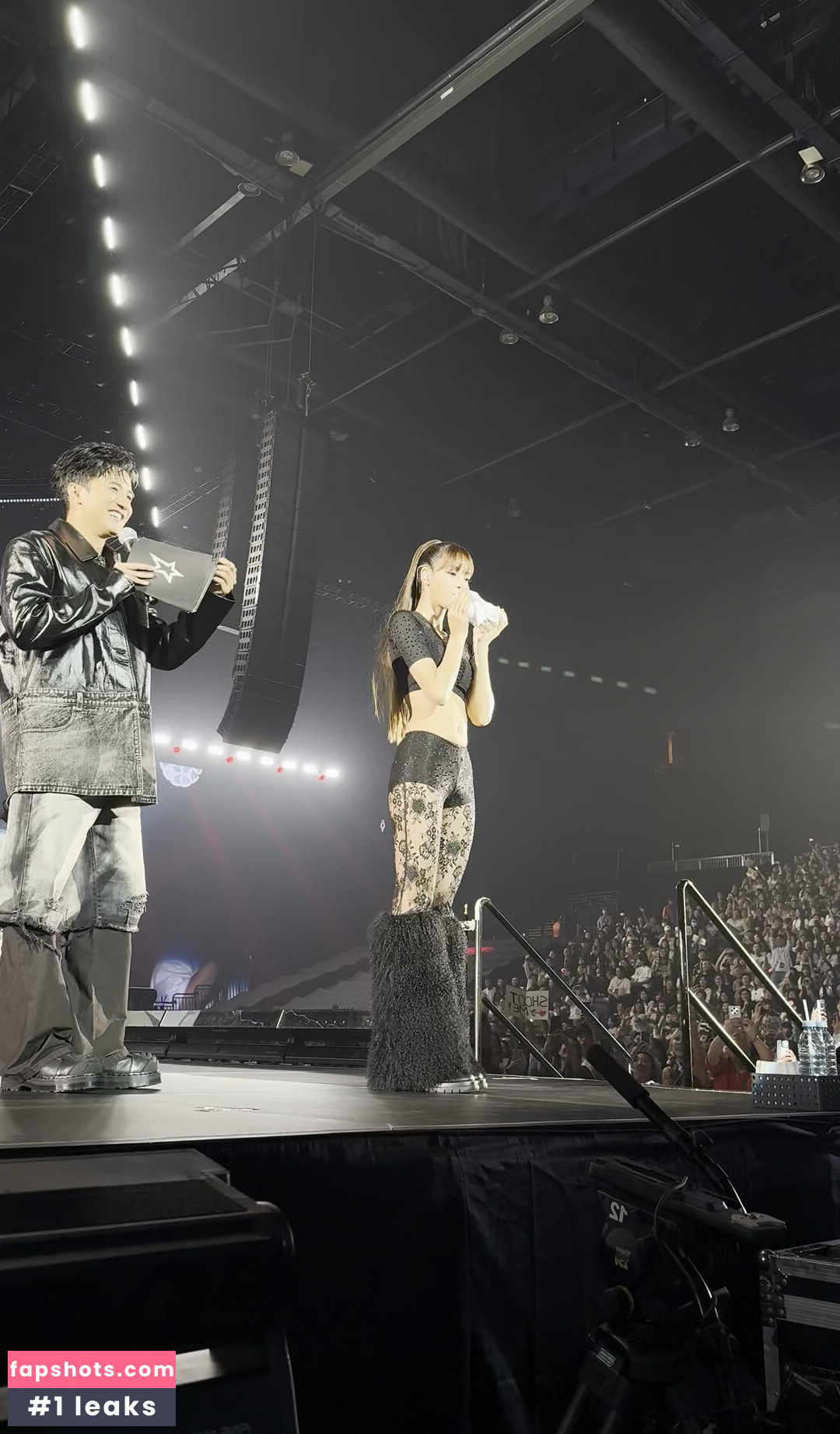 Lisa Blackpink gallery photo #261