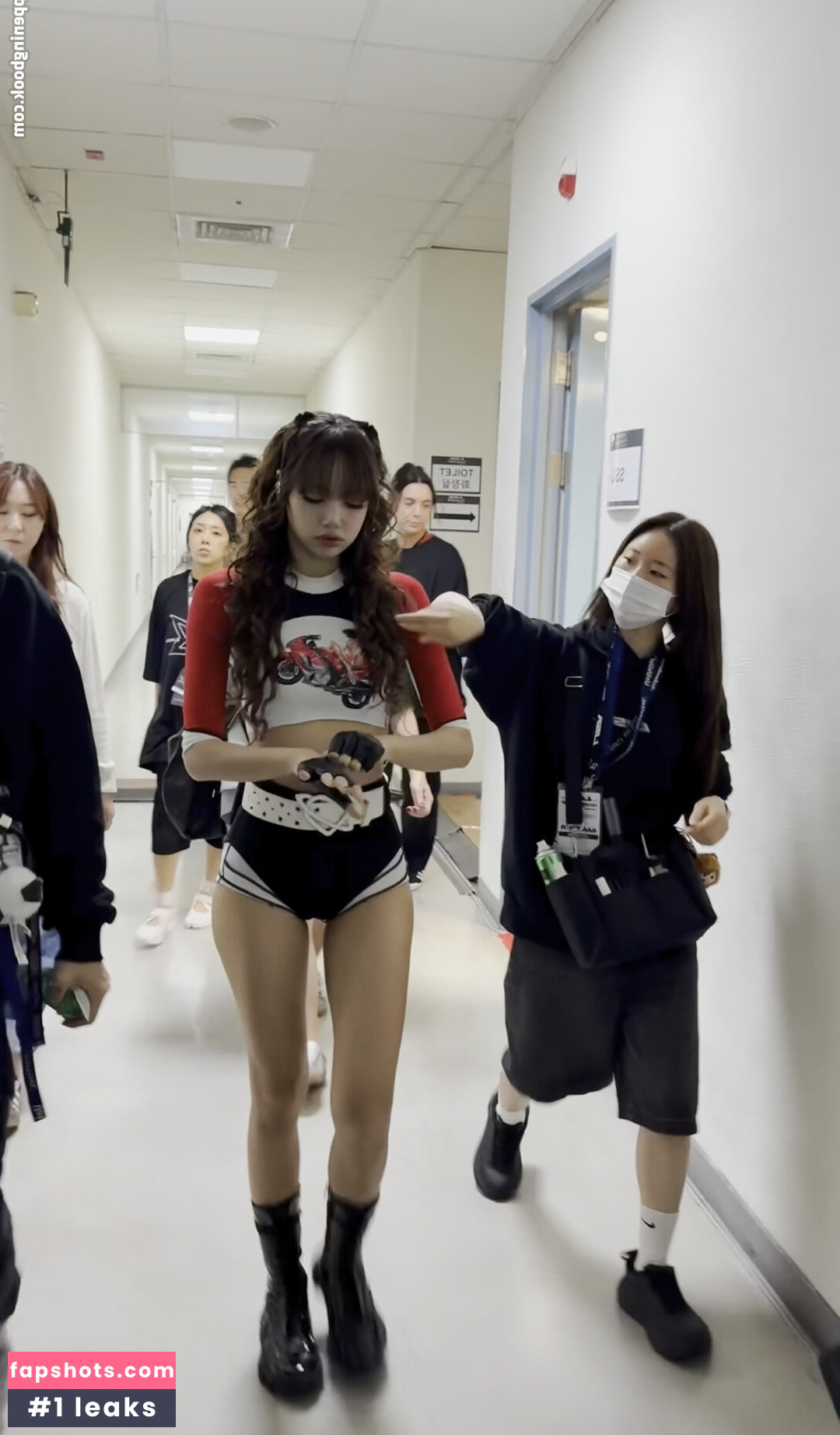 Lisa Blackpink gallery photo #264