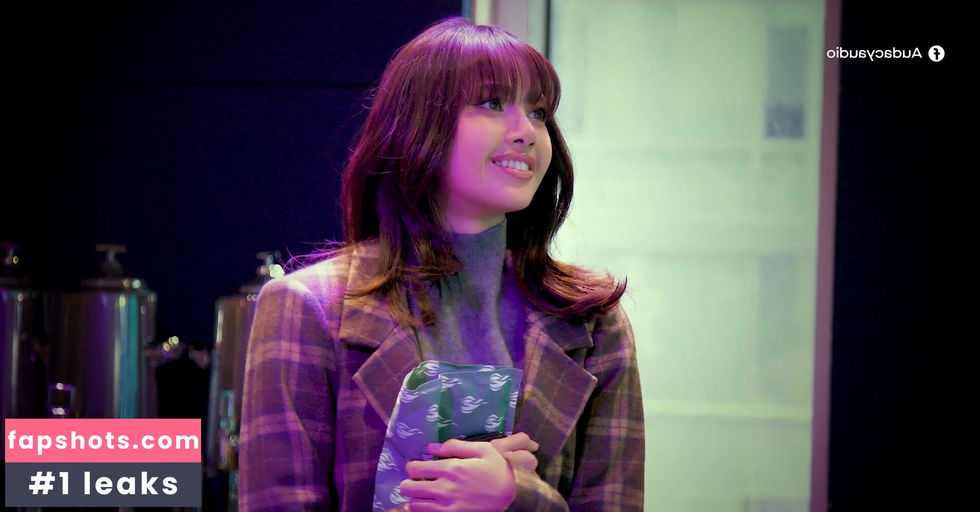 Lisa Blackpink gallery photo #317