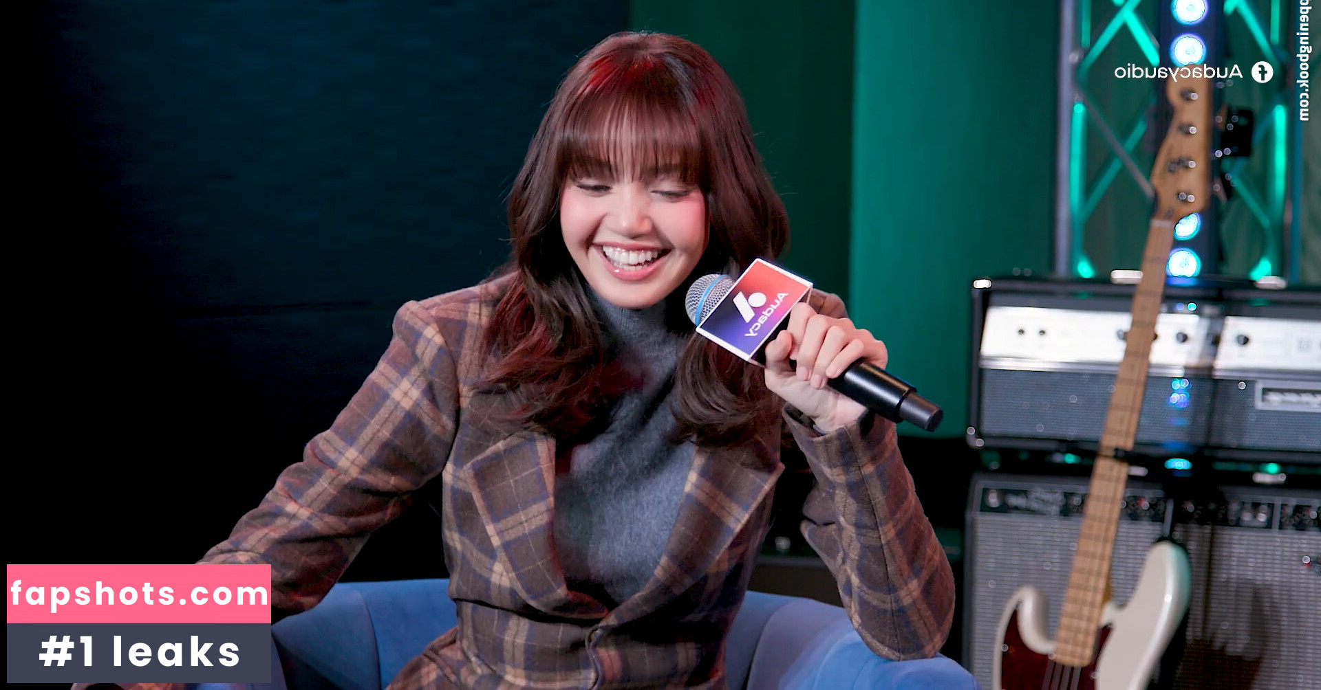 Lisa Blackpink gallery photo #319