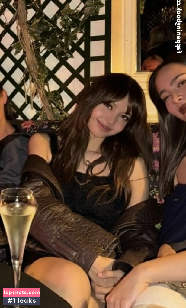 Lisa Blackpink gallery photo #325