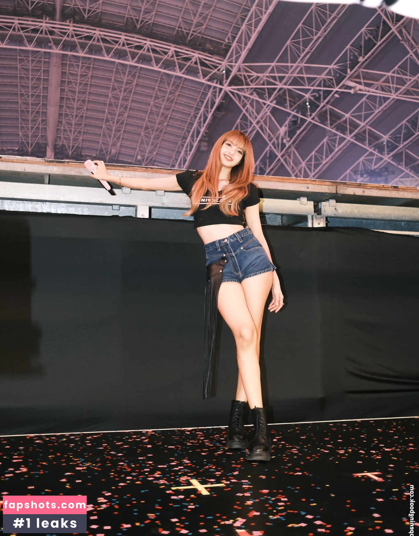 Lisa Blackpink gallery photo #34