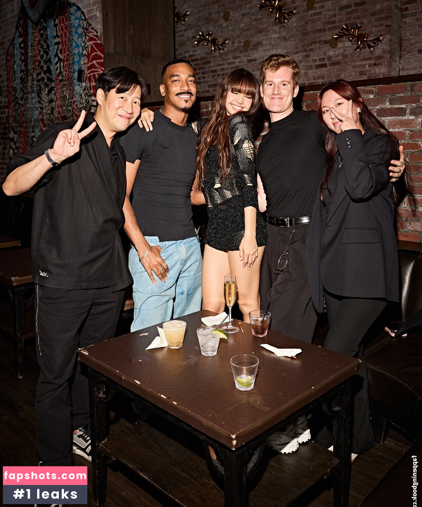 Lisa Blackpink gallery photo #344