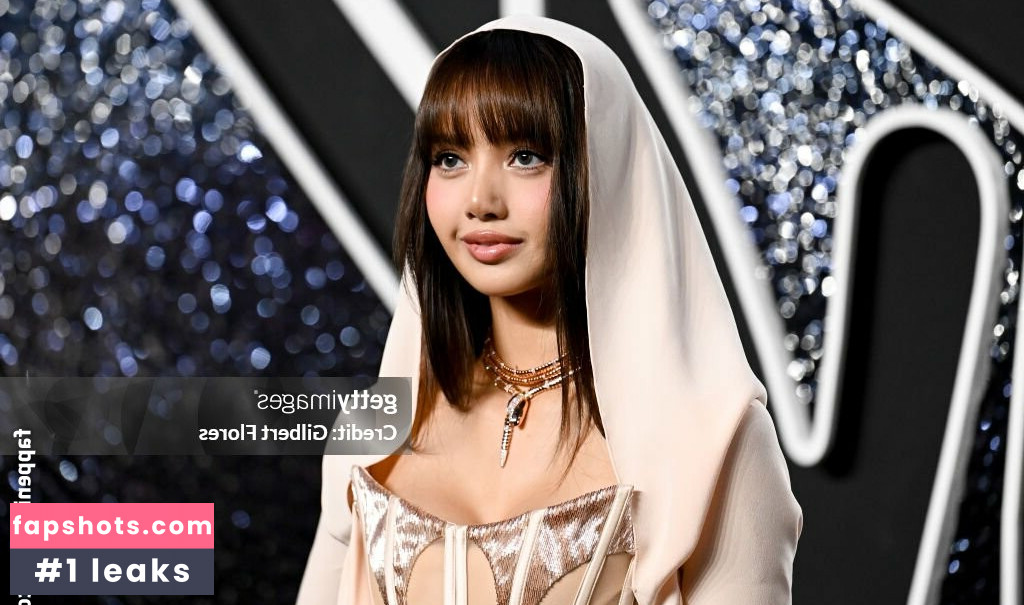 Lisa Blackpink gallery photo #355