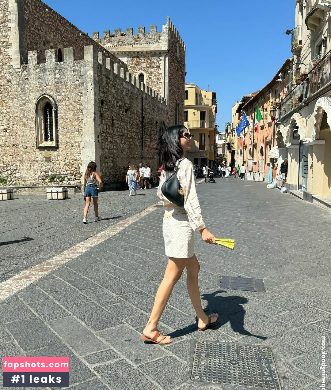 Lisa Blackpink gallery photo #380