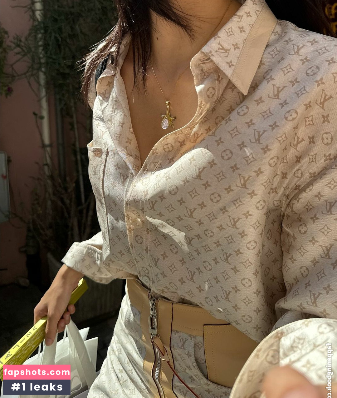 Lisa Blackpink gallery photo #381