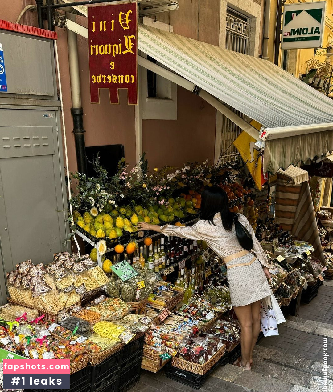 Lisa Blackpink gallery photo #383