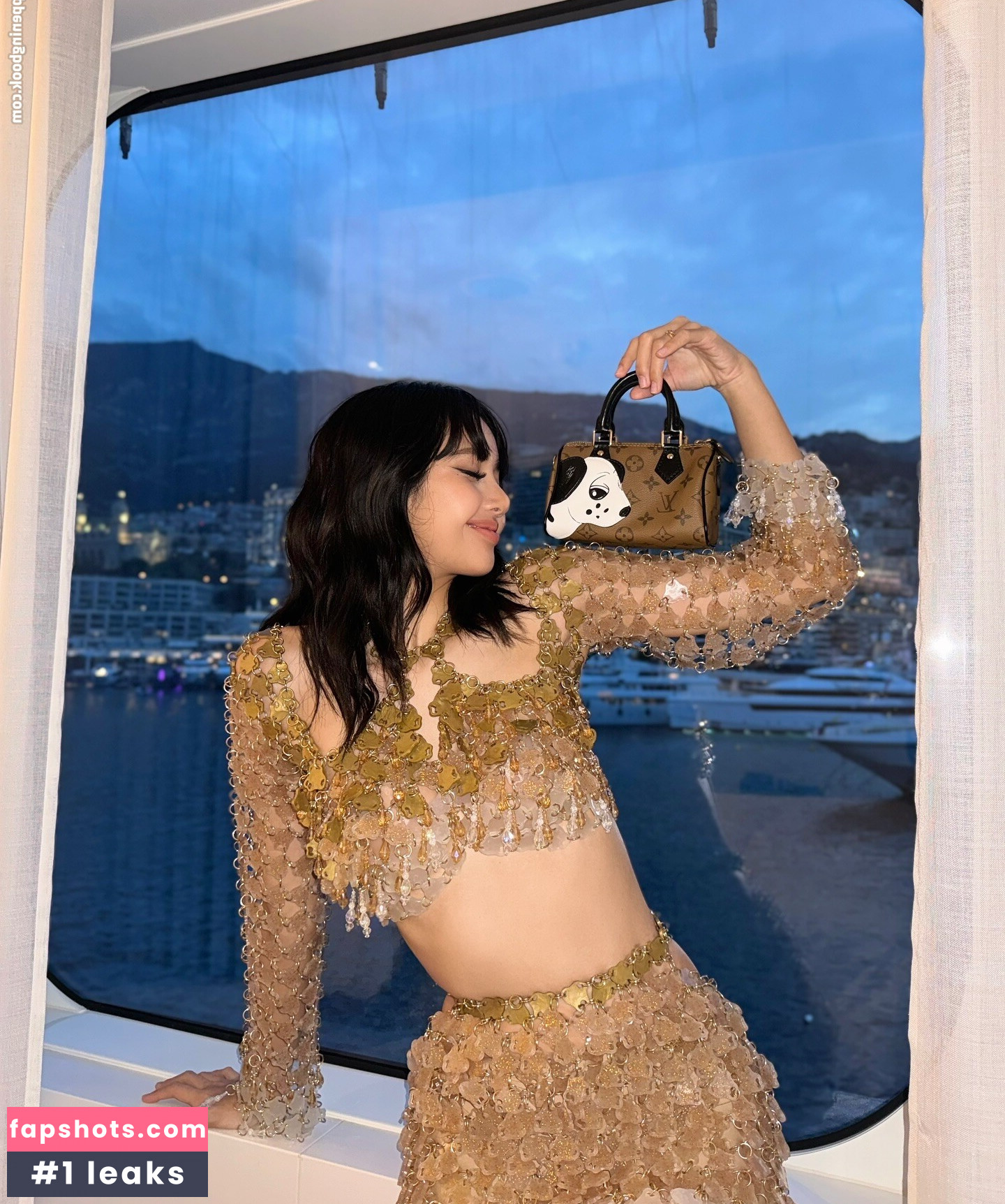 Lisa Blackpink gallery photo #401