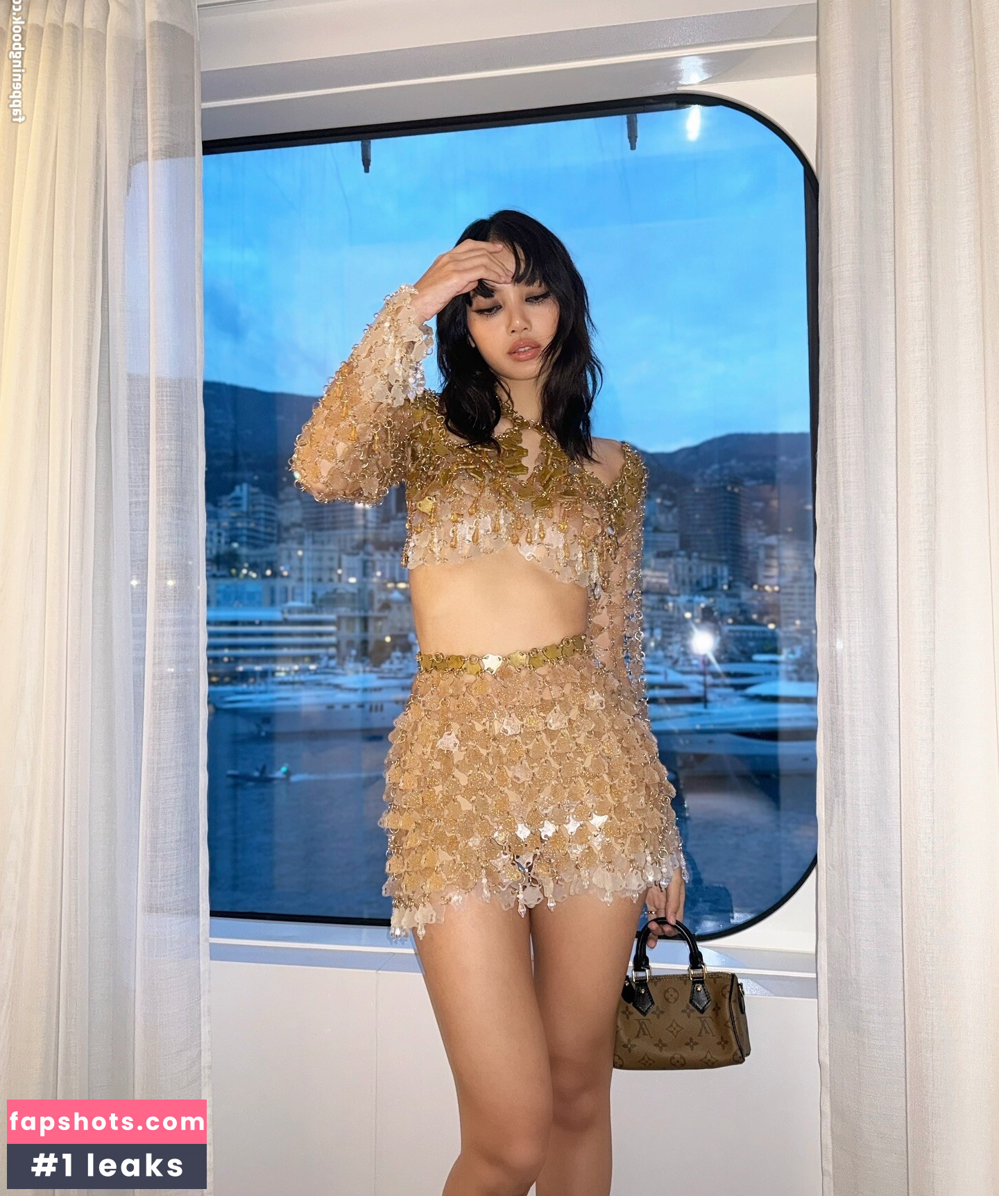 Lisa Blackpink gallery photo #402