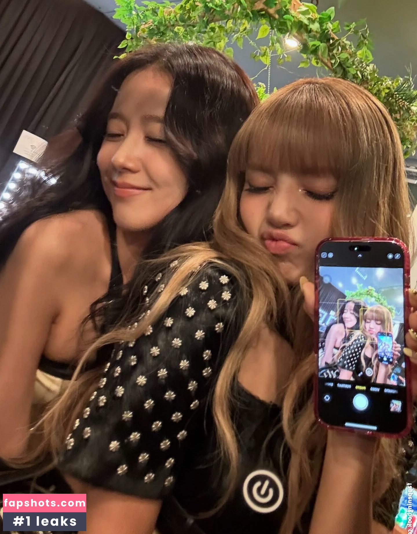 Lisa Blackpink gallery photo #75