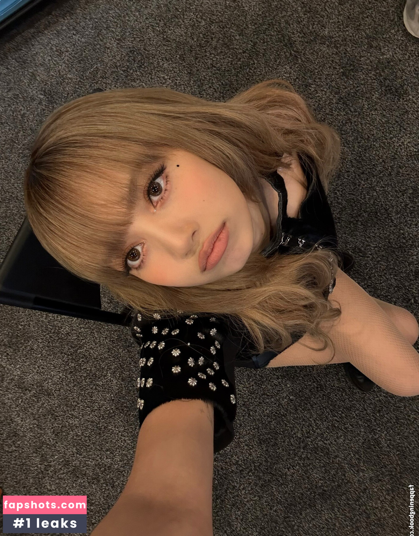 Lisa Blackpink gallery photo #85