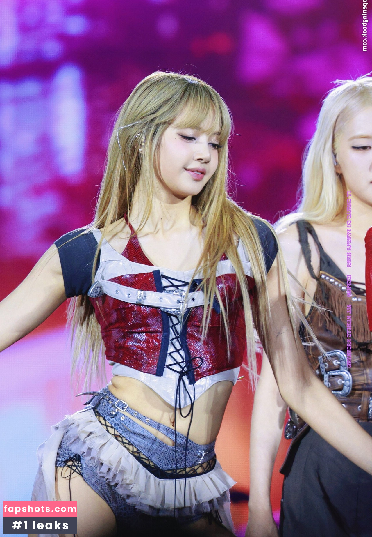 Lisa Blackpink gallery photo #87