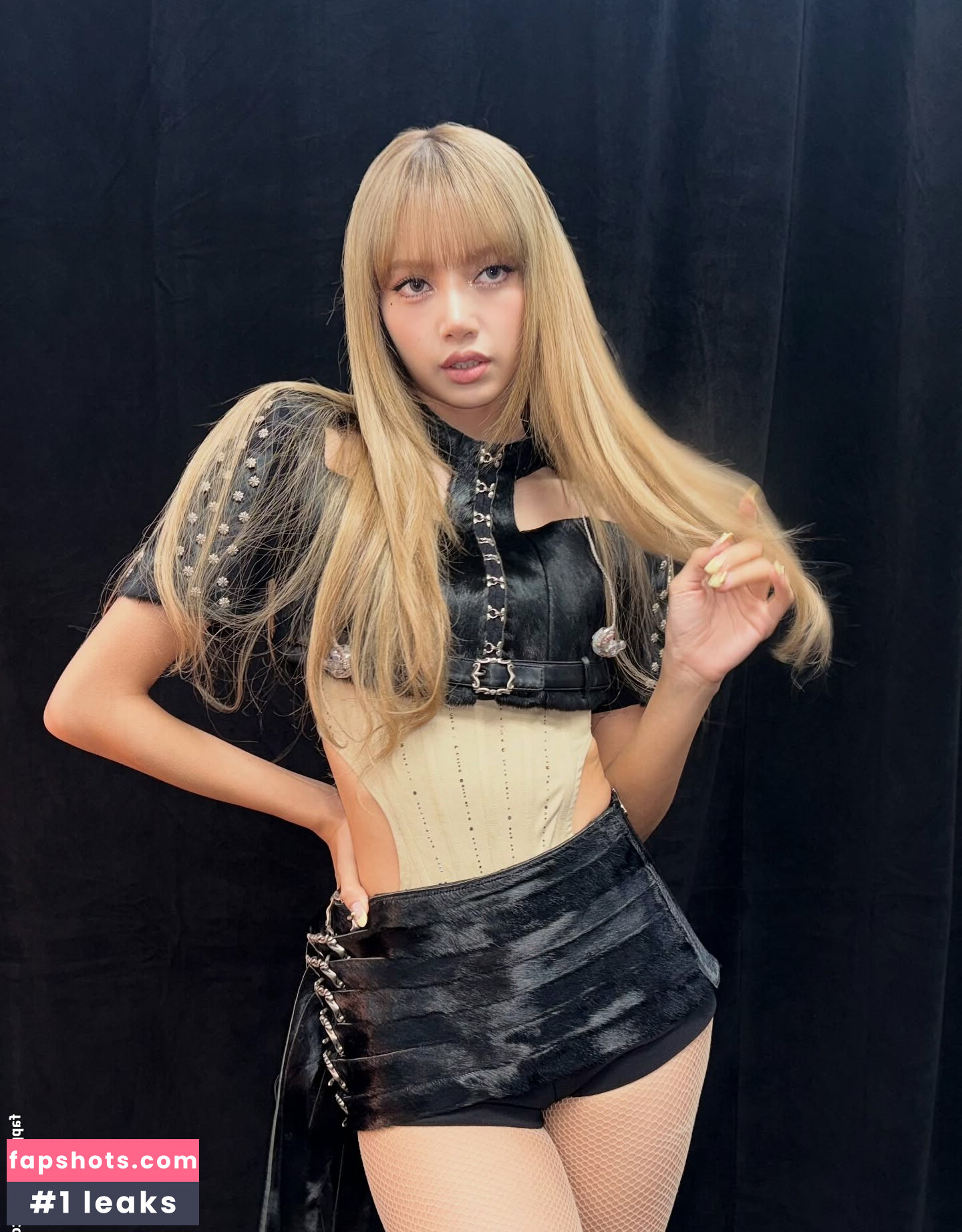 Lisa Blackpink gallery photo #99