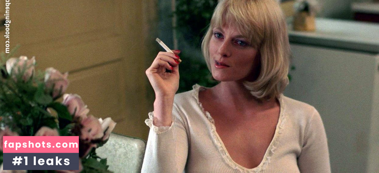 Lisa Blount gallery photo #24