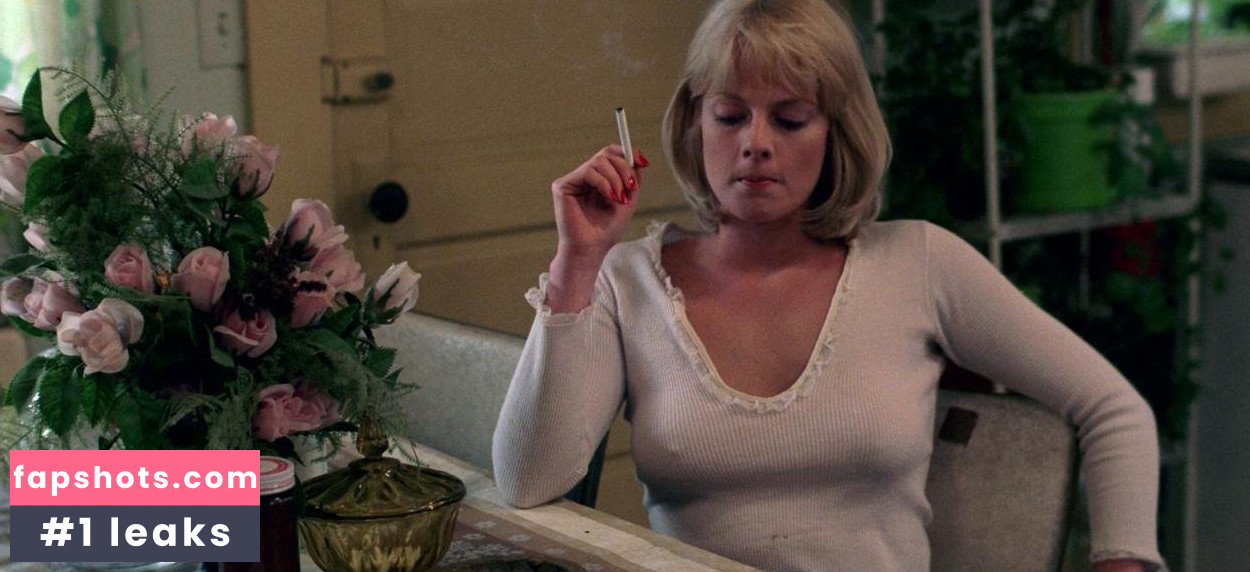 Lisa Blount gallery photo #29