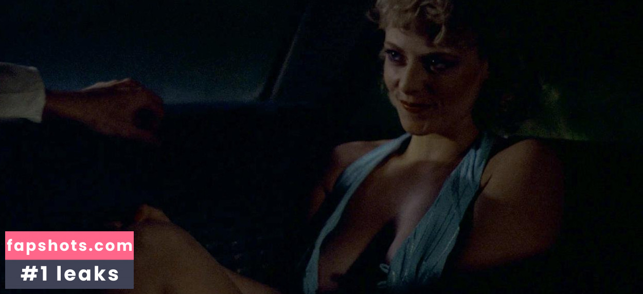 Lisa Blount gallery photo #31