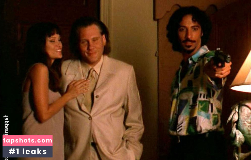 Lisa Boyle gallery photo #24