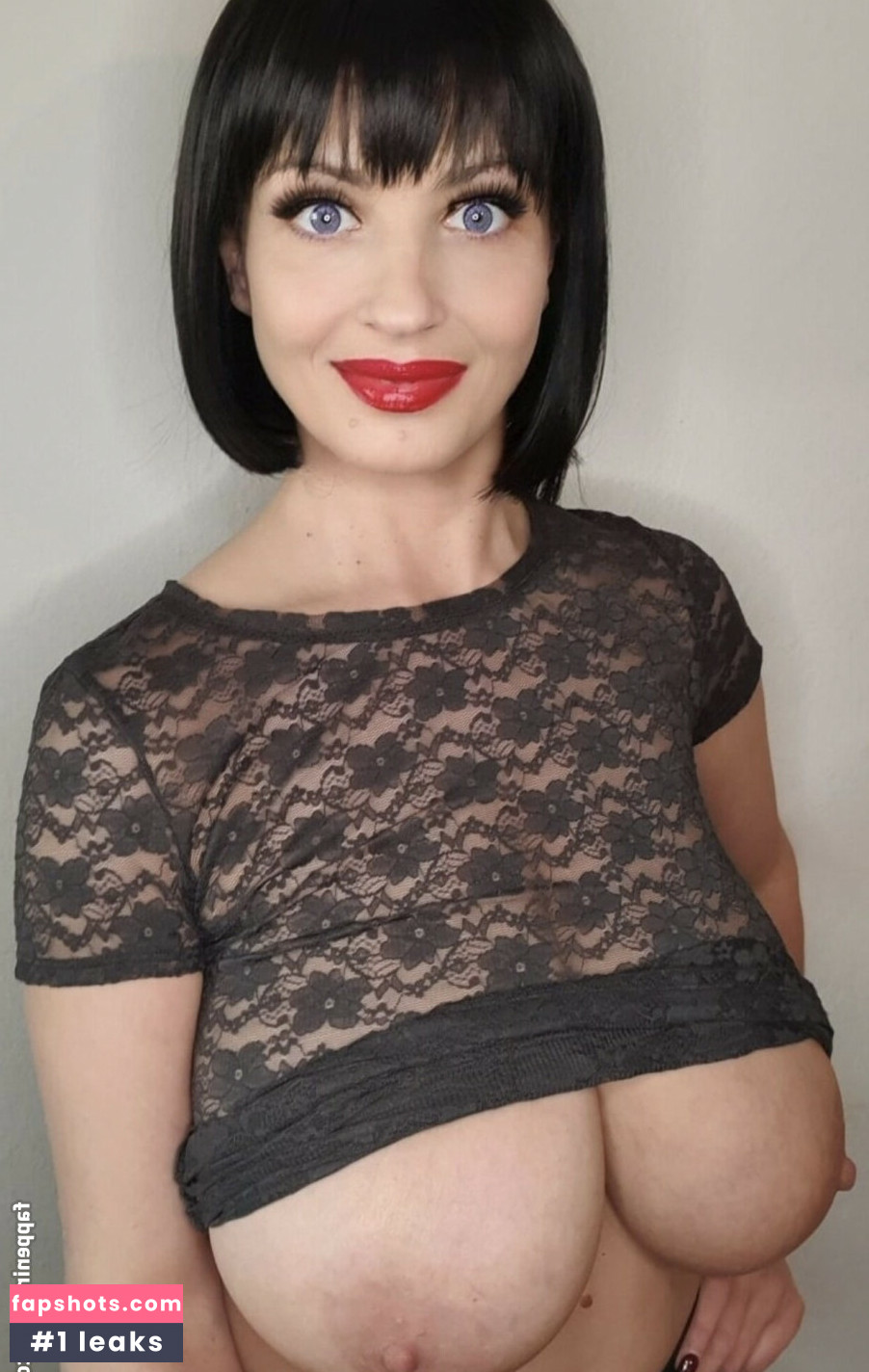 Lisa Bukawski gallery photo #51