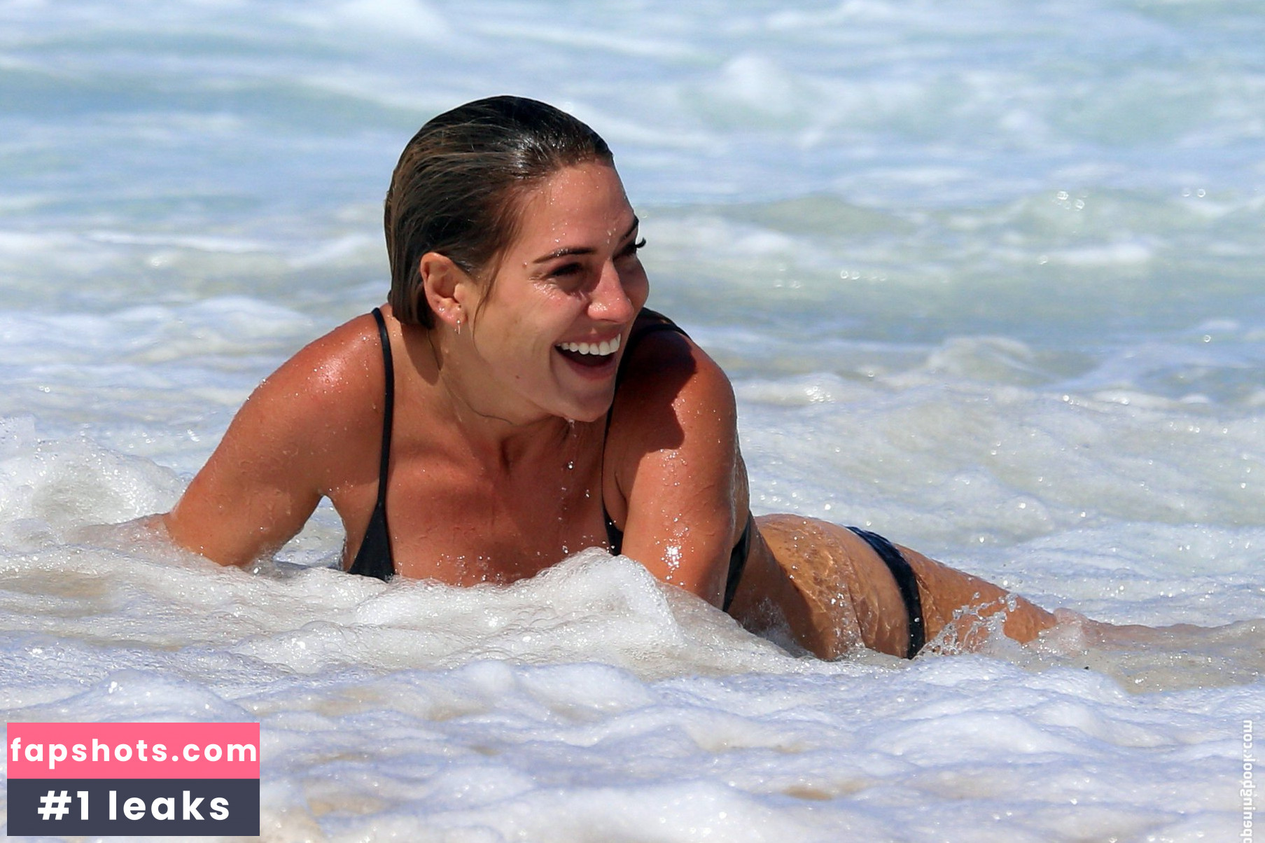 Lisa Clarke gallery photo #25