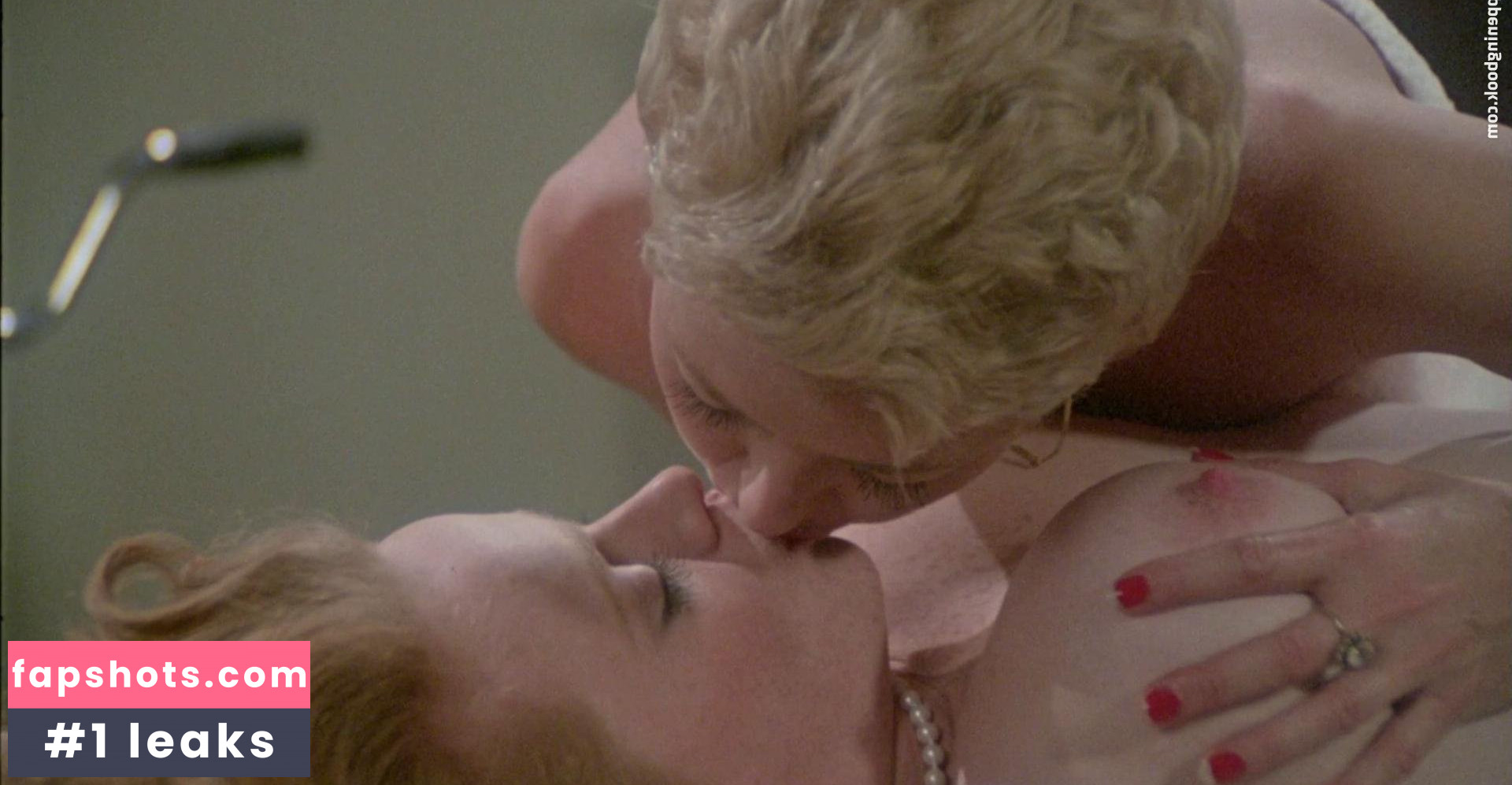 Lisa De Leeuw Filtración Desnuda OnlyFans Foto #5 - Fapshots