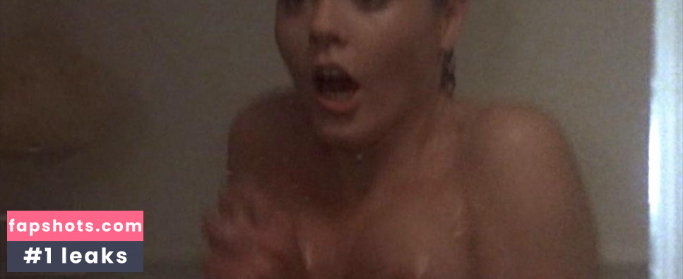 Lisa Dunsheath gallery photo #6