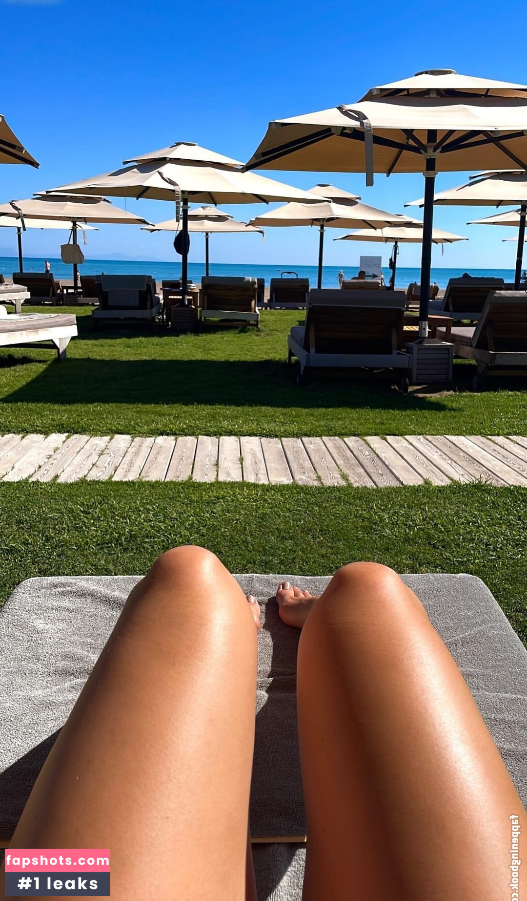 Lisa.gsl nude babe gallery