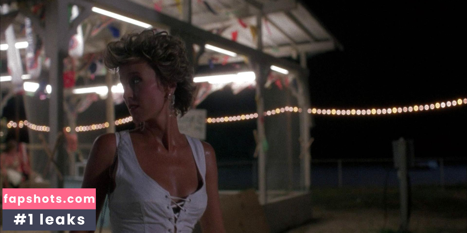 Lisa Hart Carroll Nude Leaks OnlyFans Photos #2 - LeakJerk