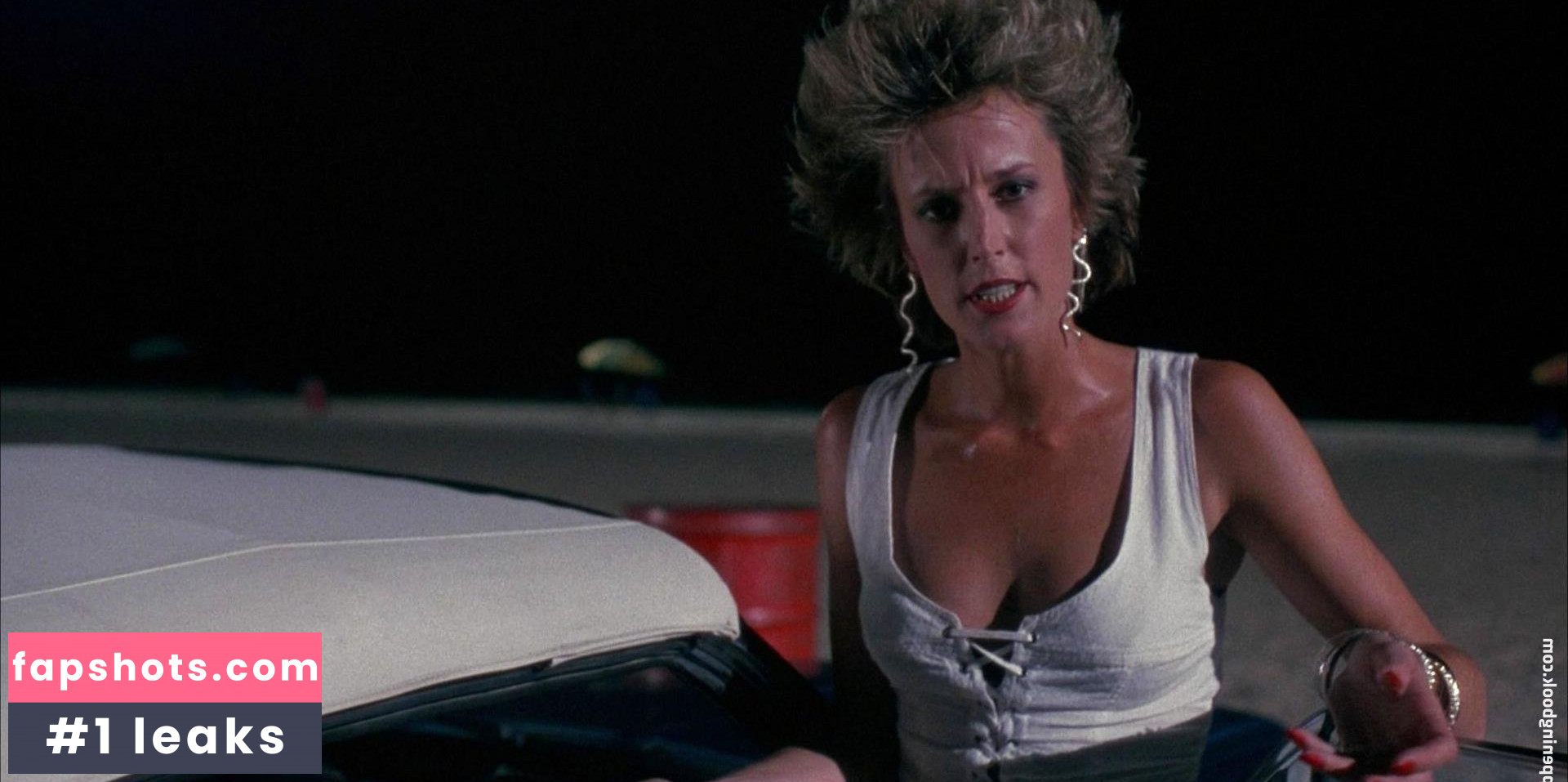 Lisa Hart Carroll Nude Leaks OnlyFans Photos #4 - LeakJerk