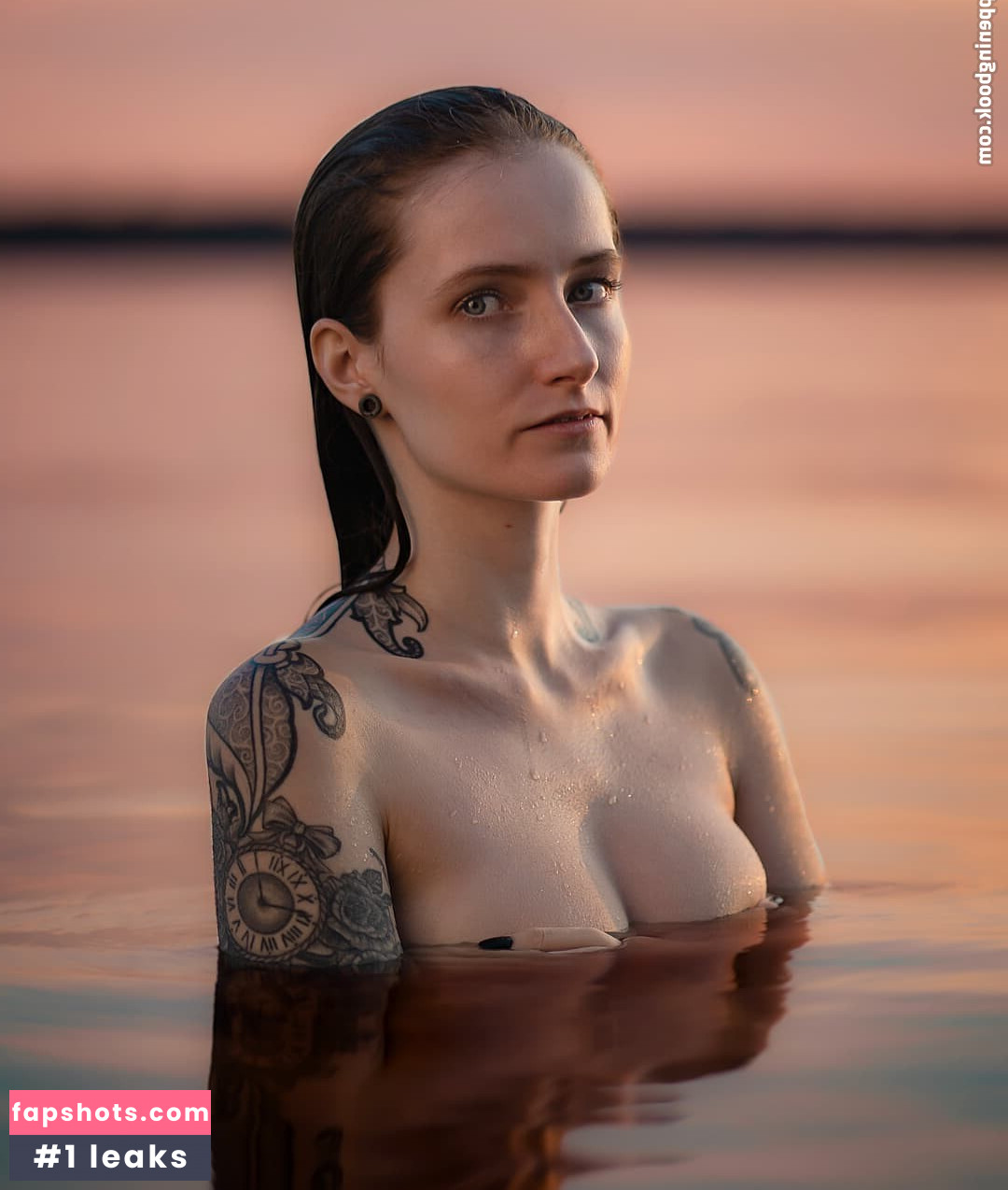 lisa.hates.you gallery photo #11