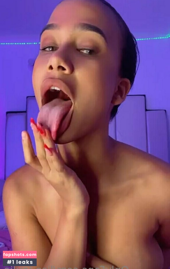 lisa-joulie gallery photo #18