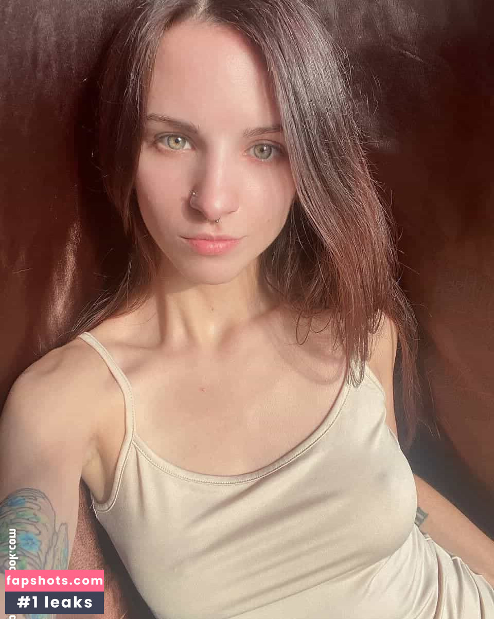 Lisa Joyce gallery photo #11