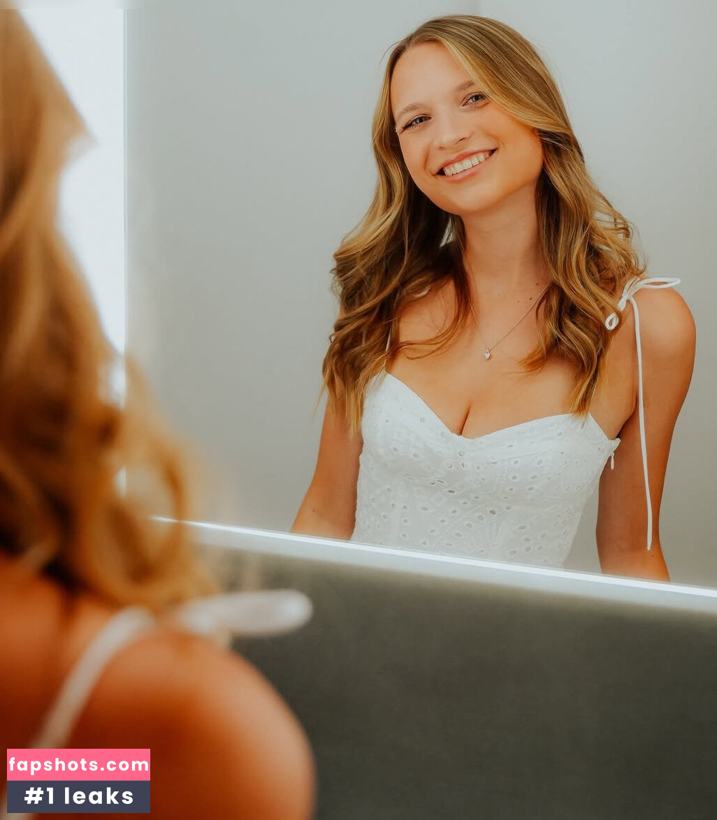 Lisa Küppers gallery photo #4