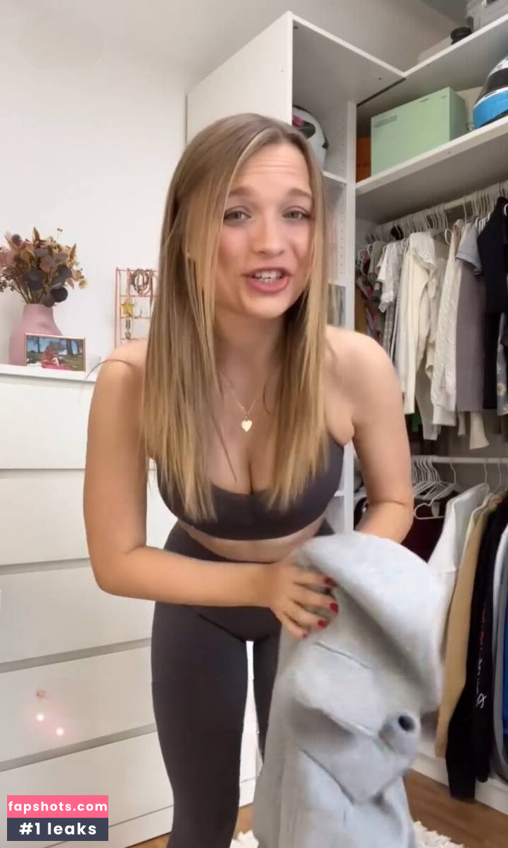 Lisa Küppers gallery photo #53