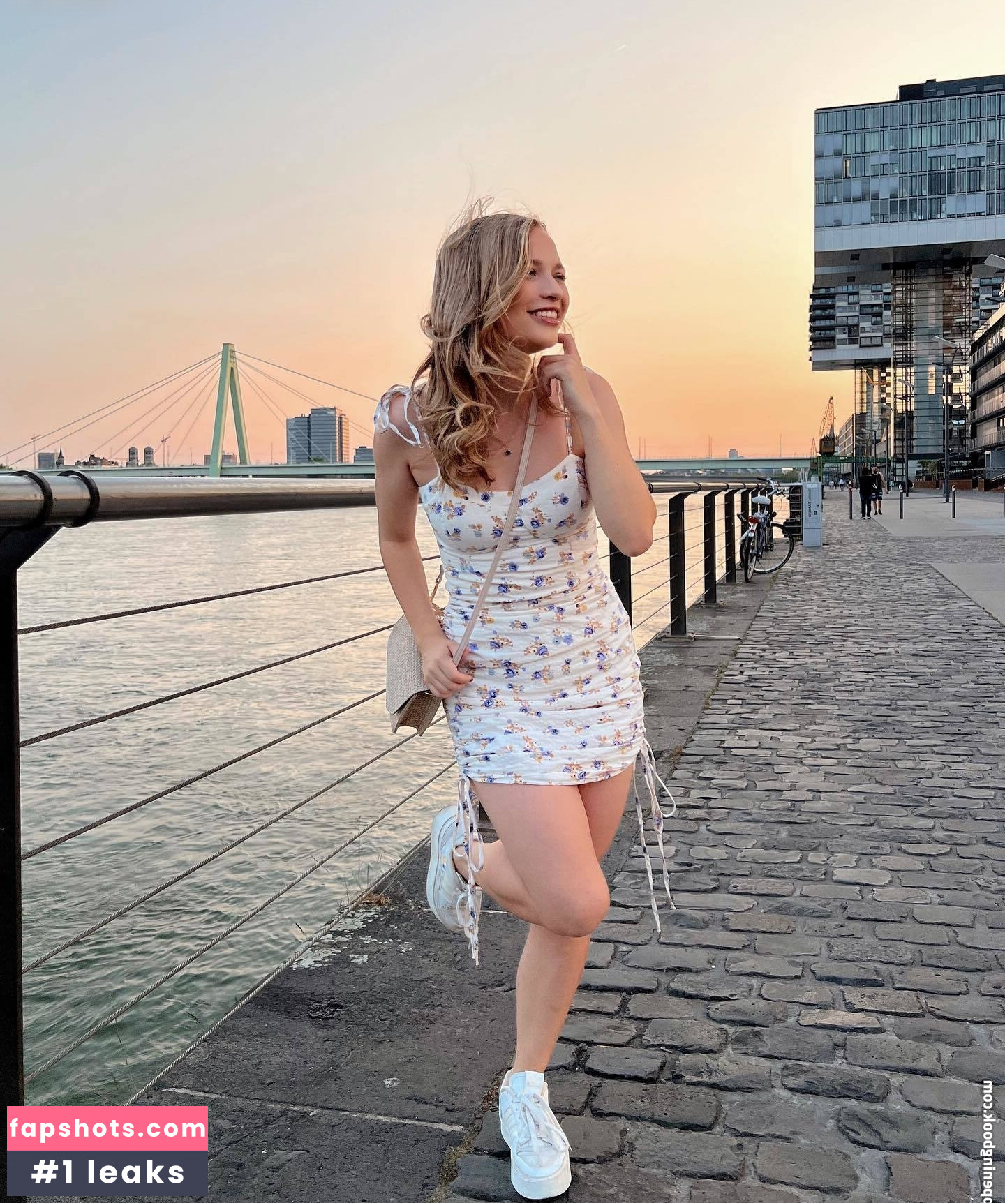 Lisa Küppers gallery photo #87