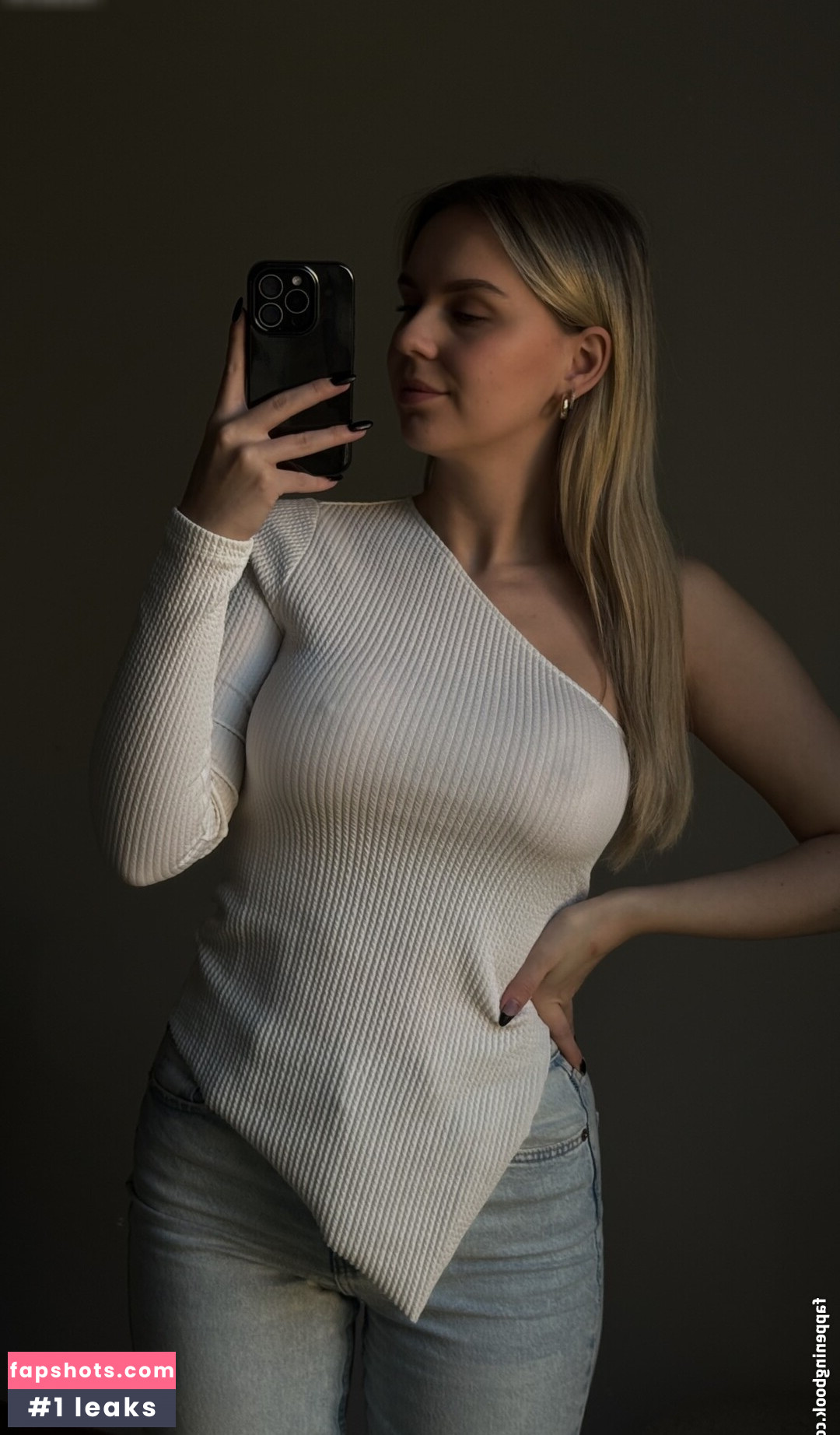 Lisa Kurzhals gallery photo #17