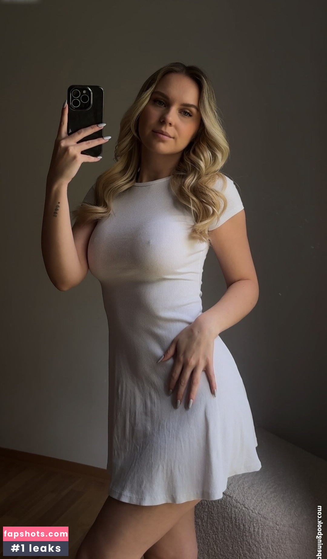 Lisa Kurzhals gallery photo #26