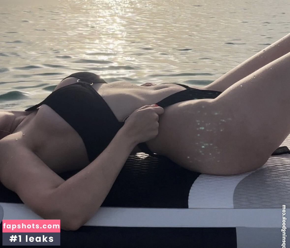 Lisa Kurzhals gallery photo #30