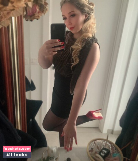 Lisa Lefevre gallery photo #22