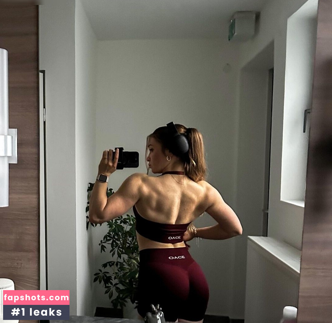 Lisa.lth gallery photo #6