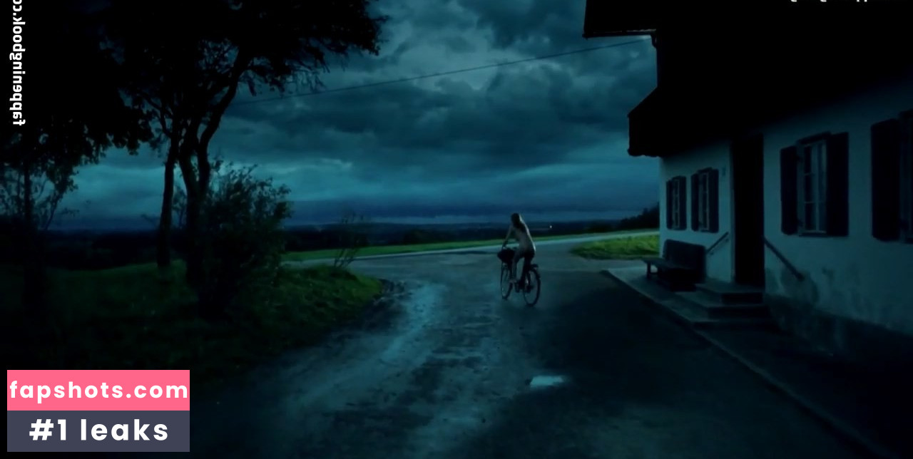 Lisa Maria Potthoff gallery photo #2