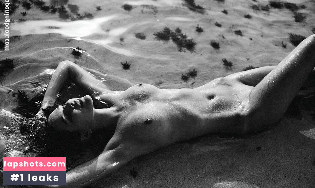 Lisa Marie Bosbach Nude Leaks OnlyFans Photos #11 - LeakJerk