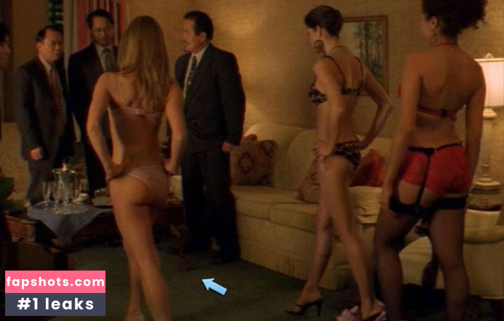 Lisa Marie Caruk gallery photo #7