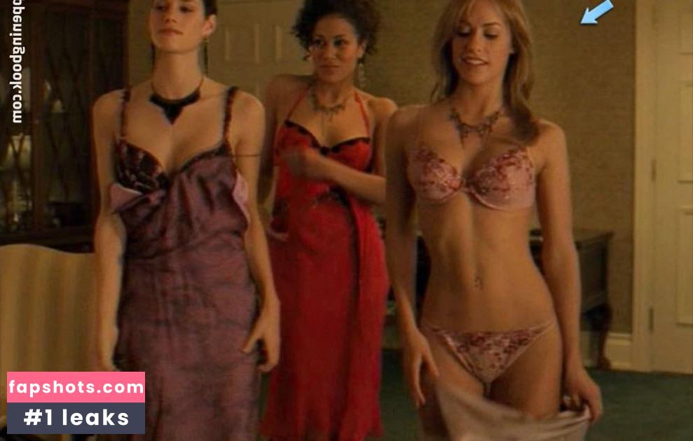 Lisa Marie Caruk gallery photo #8