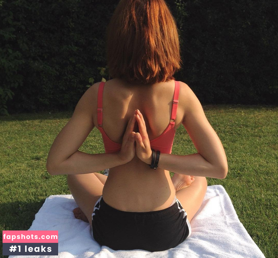 Lisa-Marie Koroll gallery photo #18