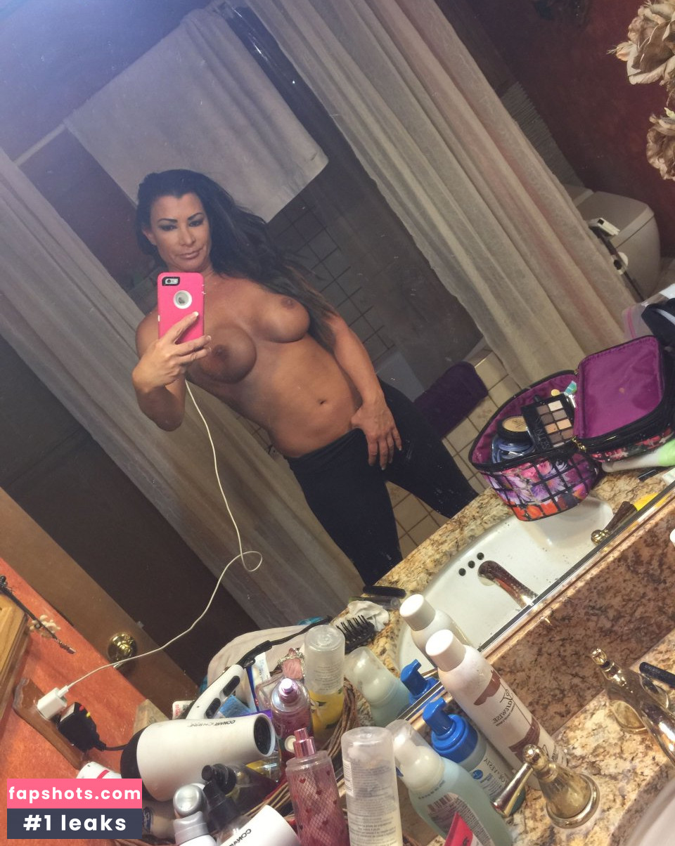 Lisa Marie Varon gallery photo #43